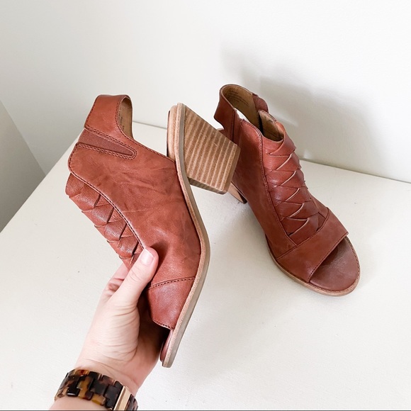 Sofft Shoes - Sofft / 6 / McKenna Heels